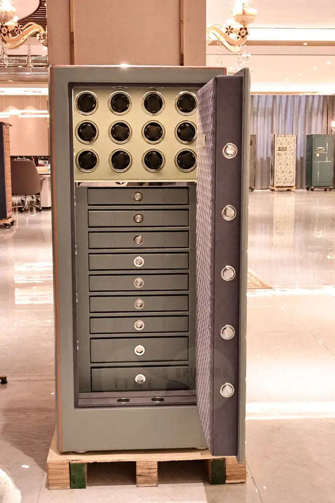 EGO Atelier – Bespoke Watch Safe