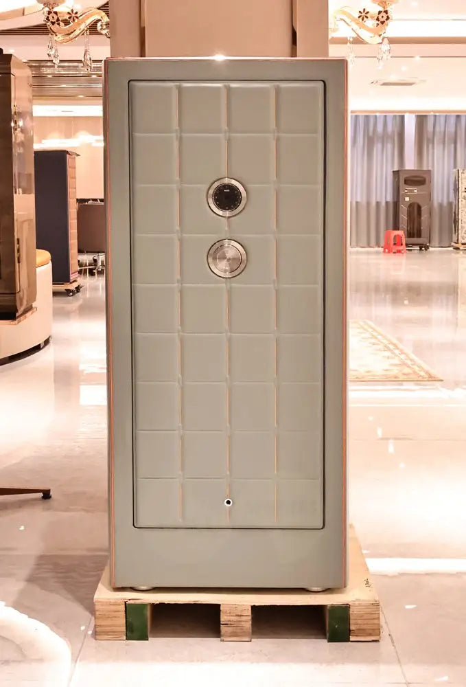 EGO Atelier – Bespoke Watch Safe